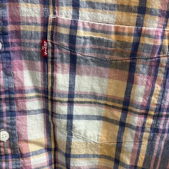 Levi's Blue and Pink Casual Button Down Shirt - Picture 5 of 5